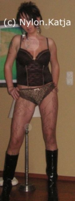 Getragene,schleimige Höschen von hübscher Sie - Getragene Waesche - hennigsdorf