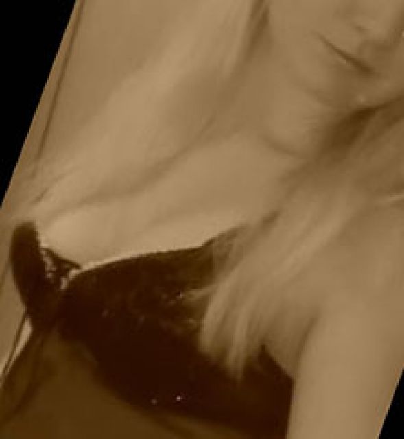 Sexy Blondine bietet getragene Tangas/Strings & Socken - Getragene Waesche - Lübeck